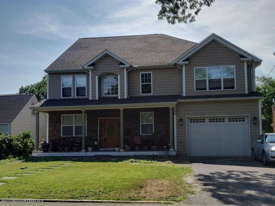 1st image of 22 Point O Woods Dr