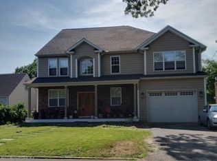 22 Point O Woods Dr, Toms River, NJ 08753