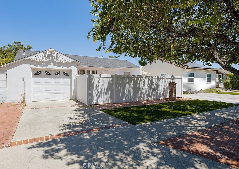 1st image of 18813 Cantlay St