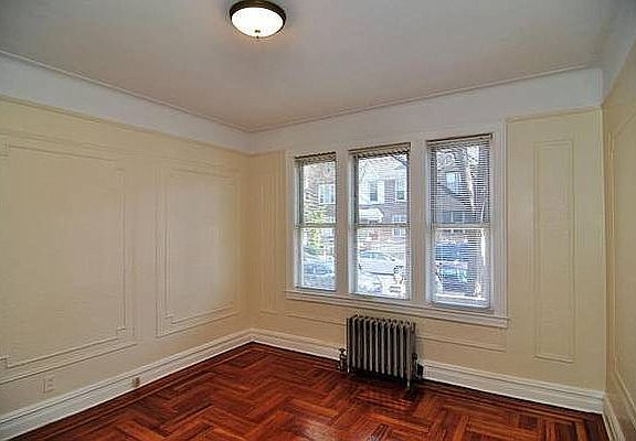 4th image of 39-38 50th St #1R