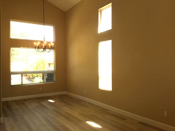 2nd image of 3236 Corniche Ln