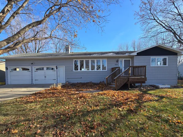 1207 4th Ave SW, Pipestone, MN 56164