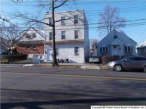 4th image of 1434 Bay St