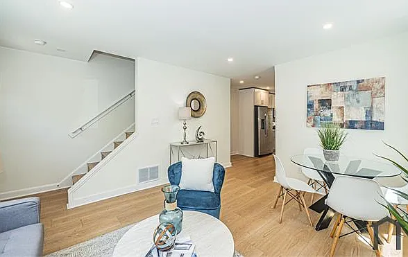 5014 Nash St NE — Photo 5