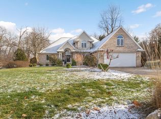 51822 Westwood Forest Dr, South Bend, IN