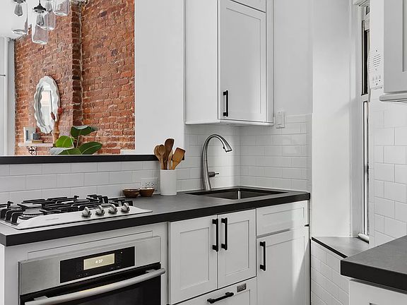 4th image of 338 W 19th St #1E