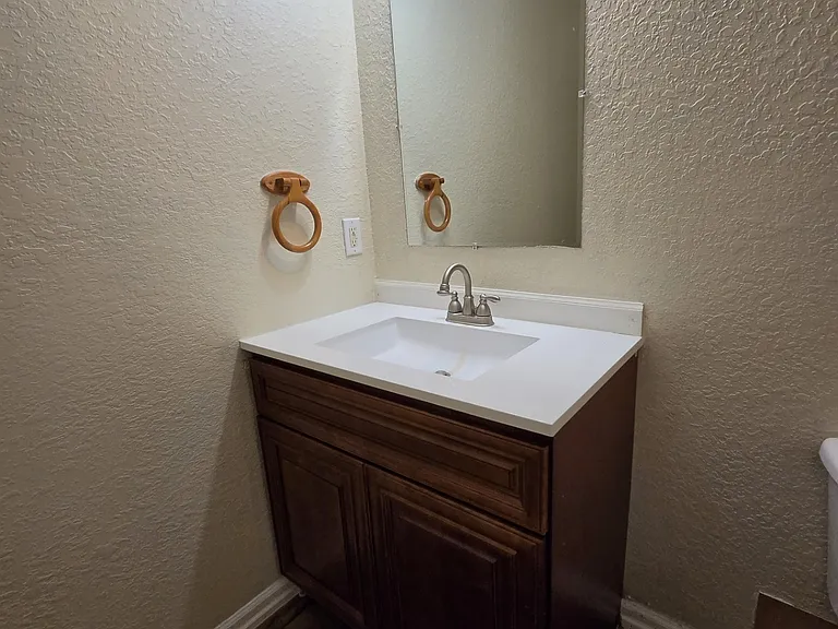 403 S Ashley St — Photo 15