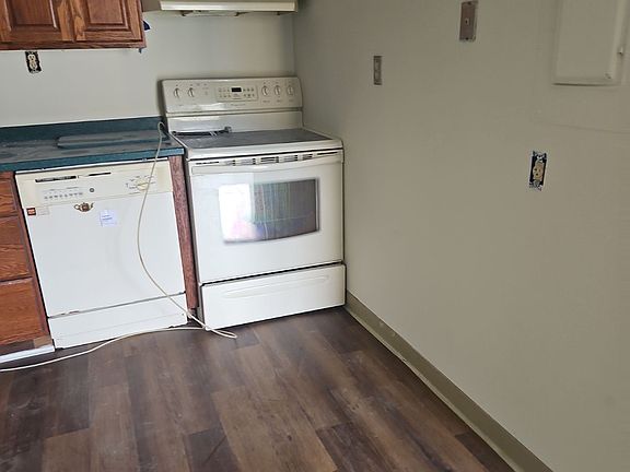 3rd image of 1022 Adams Ave