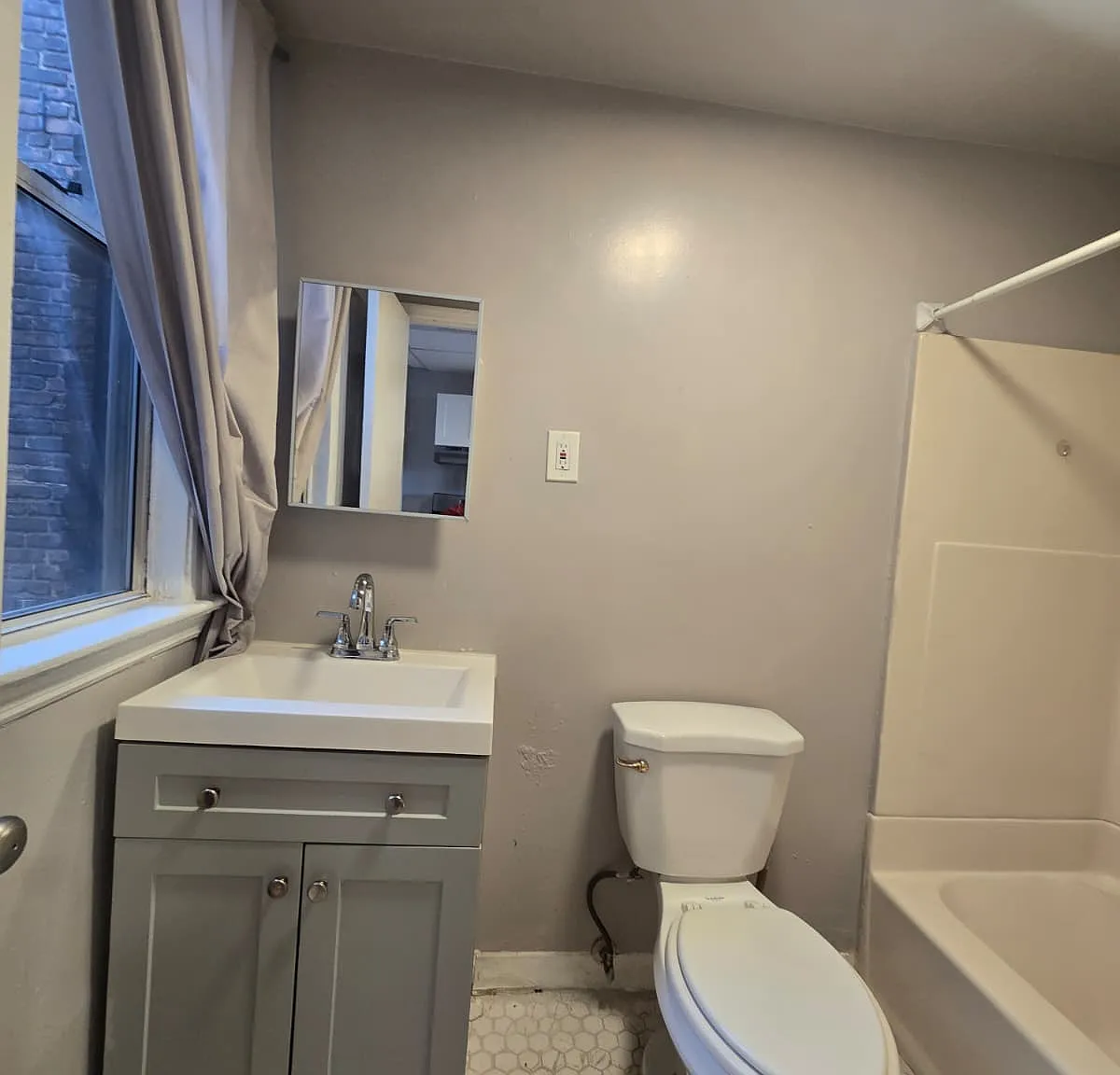 3 bed, $2,250 — Photo 3