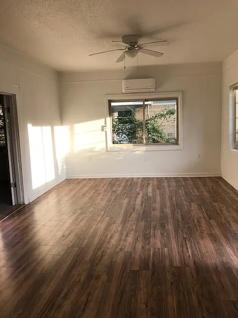 131 Charteroak Street — Photo 3