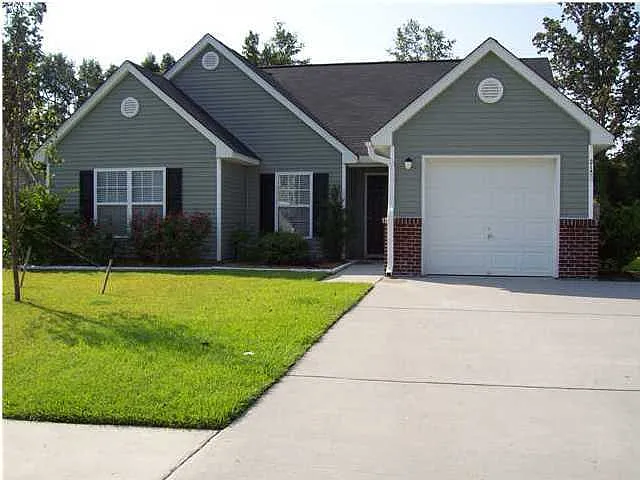 213 Border Rd — Photo 1