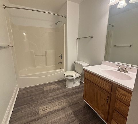 5th image of 3559 Ash St #10847207