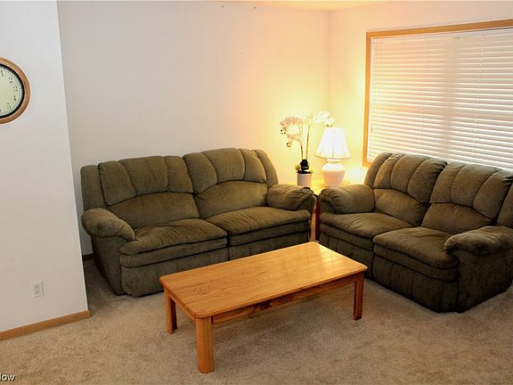 2nd image of 615 West St