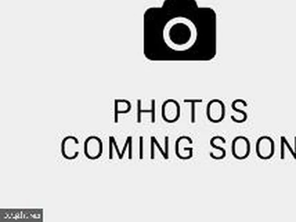 176 Cobalt Ridge Dr S #S, Levittown, PA 19057