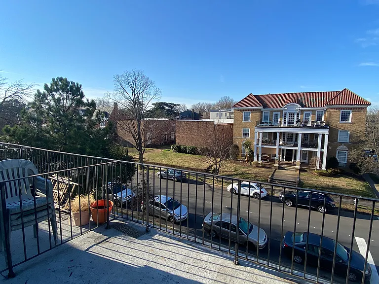 3426 W Grace St #9 — Photo 15