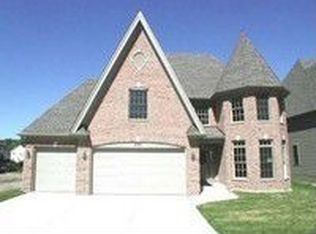 444 E Armitage Ave, Addison, IL 60101