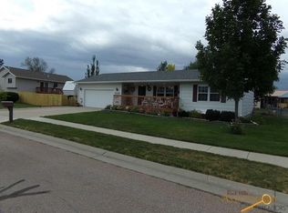 3025 Gypsey Rd, Rapid City, SD 57703