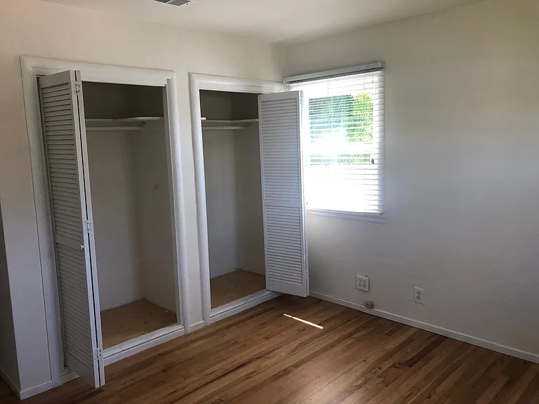 3651 Bayonne Dr — Photo 9