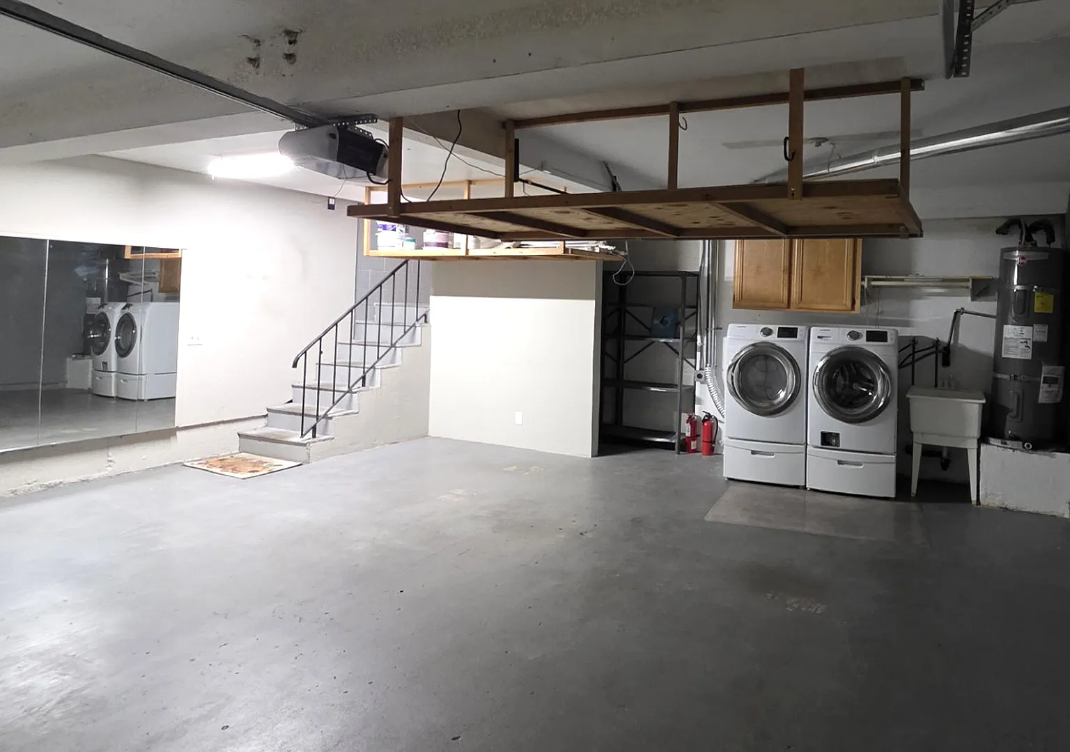 2 bed, 1.5 bath, 1225 sqft, $3,000 — Photo 3