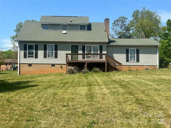 109 Terrace Pl, Lincolnton, NC 28092