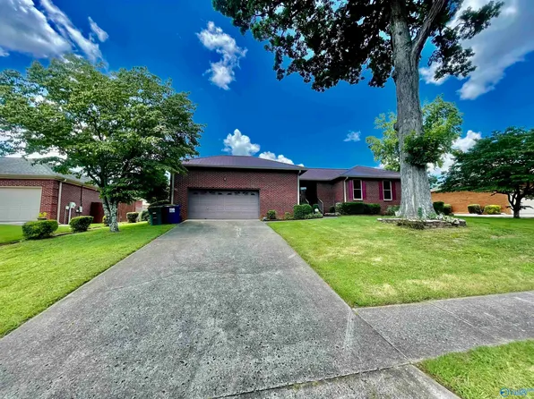 2604 Carlsbad Dr NW, Huntsville, AL 35810
