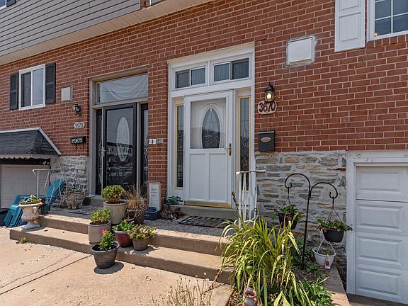 2nd image of 3670 Sussex Ln