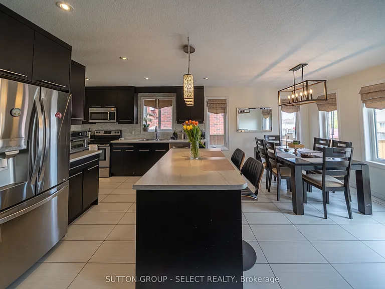 1825 Couldridge Way — Photo 10
