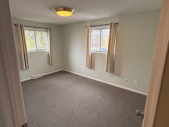 5th image of 309 North St APT 38