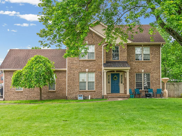 405 Tranquill Ln — Photo 1