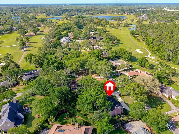 Aerial of Surrounding Location