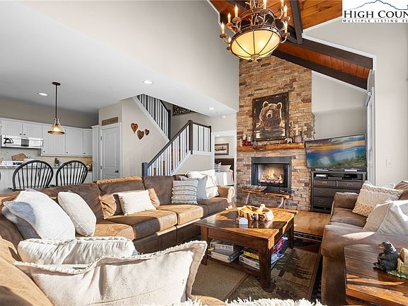2nd image of 660 Ridge Haven Parkway #660
