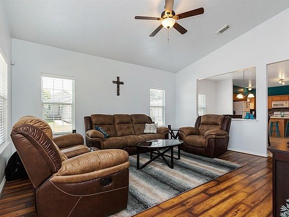 4th image of 10226 Checkerberry Park Ln