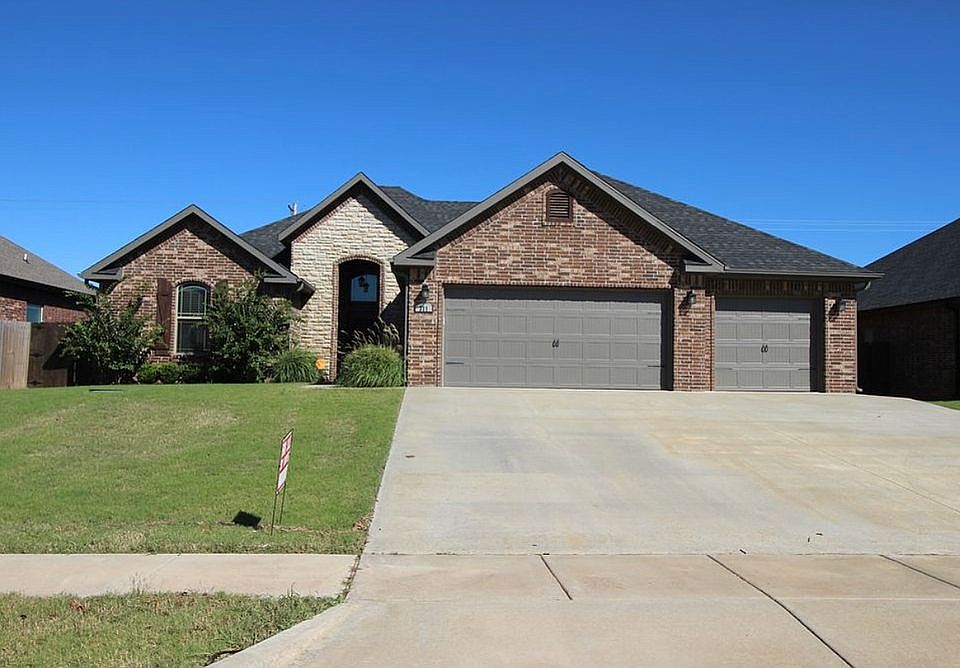 1st image of 311 Pebble Beach Dr