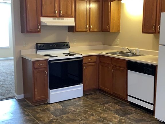 5th image of 111 Hickory Trce APT 2