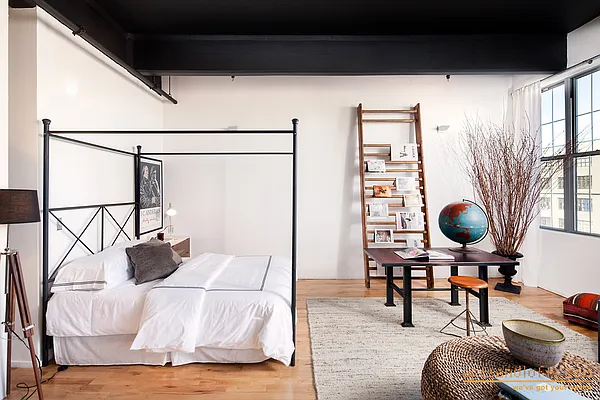 Rented by aptsandlofts.com | media 12