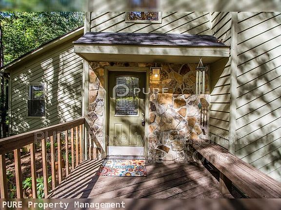 2nd image of 540 Silver Pine Trl