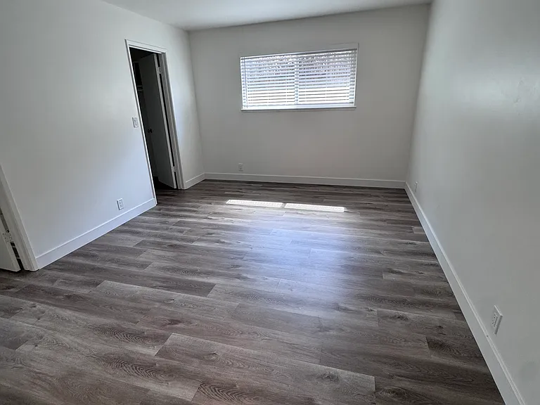 7225 Castilian Ct #7225 — Photo 22