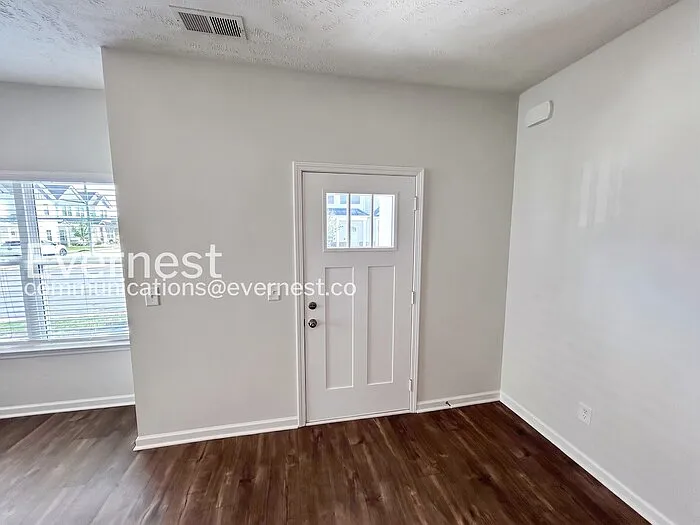 212 Ansley Way — Photo 8