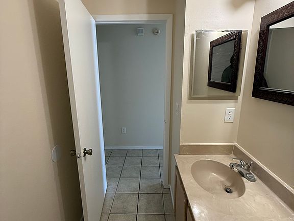 4th image of 13628 Laraway Dr