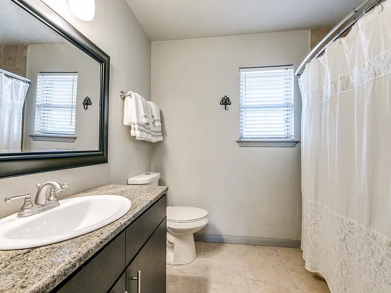 6911 Wake Forrest Dr — Photo 11