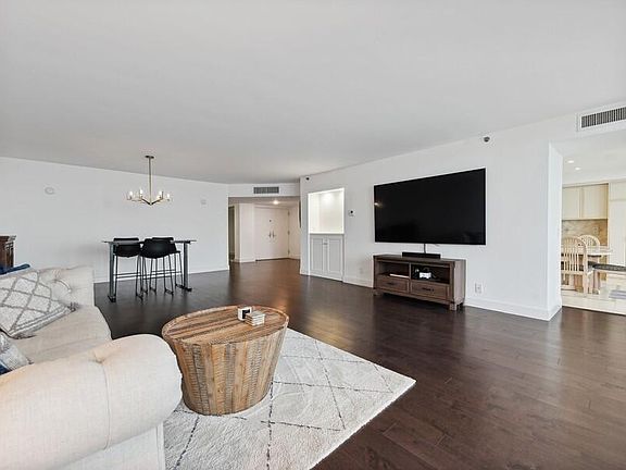 4th image of 1500 S Ocean Boulevard #804