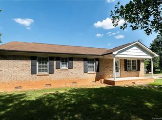 105 Ruthaven Dr, Bessemer City, NC 28016