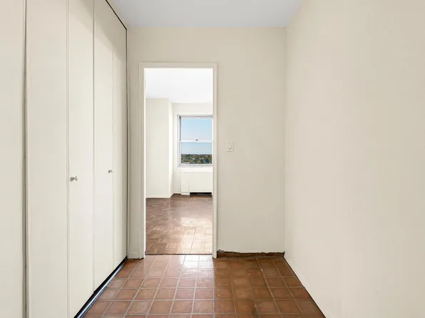 111-20 73rd Avenue image 13 of 22