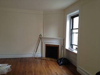 2nd image of 27 Washington Sq N APT 4E