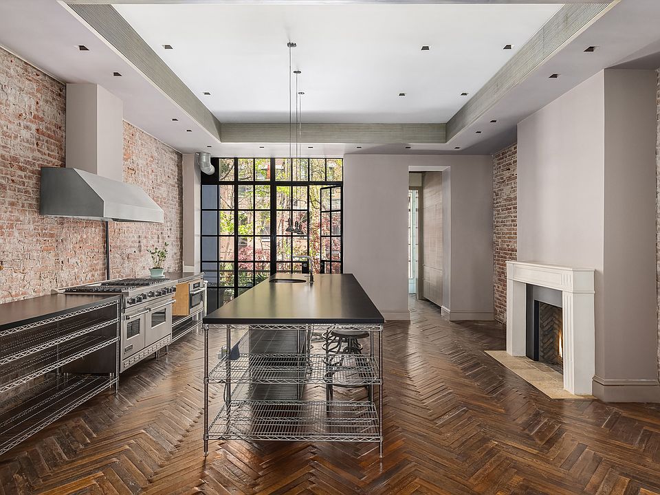1st image of 161 W 87th St APT 1