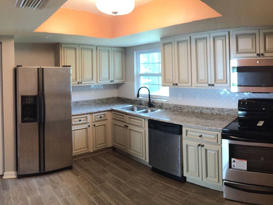 1st image of 6208 Frost Dr