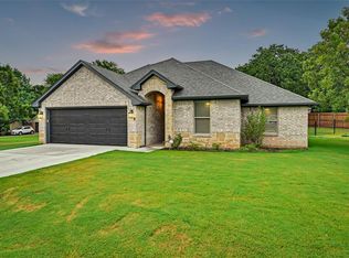 1401 Conejos Ct, Granbury, TX 76048
