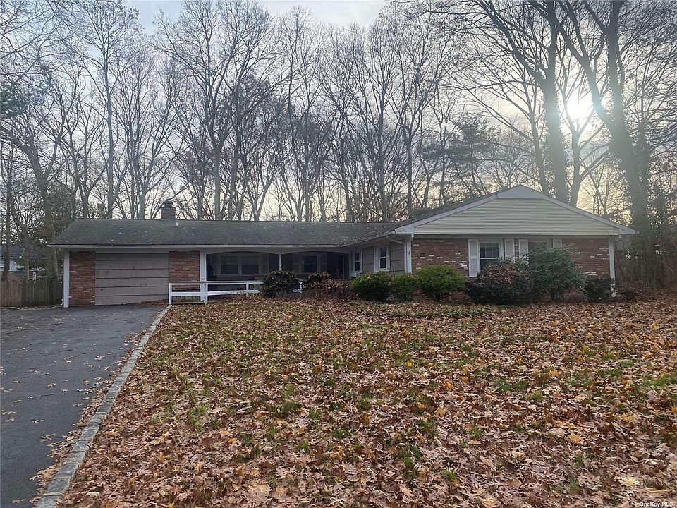 1st image of 10 Sheppard Ln