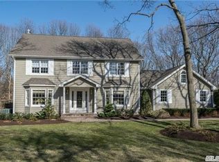 1 Brookwood Ct, Rocky Point, NY 11778