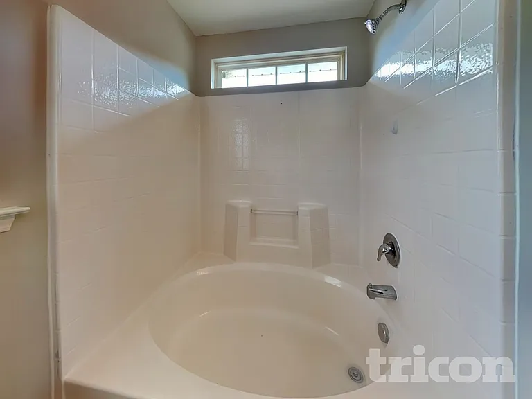 12437 Stumptown Rd — Photo 9